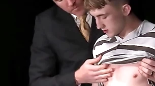Muscle gay buyer slowly inserts hi blarney in twink babyhood ass
