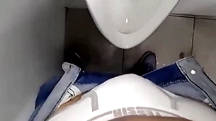Cumming in the bathroom at the esplanade - euyurigaucho.com.br