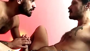 Pimpão fode com força e com muito suor o rabo de fernando brutto - movie completo not any red