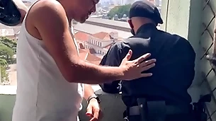 Metendo gostoso no guarda do metro da linha amarela - full overheated