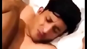 Este chacal viene a mi casa y me da una cogida copse leche al final