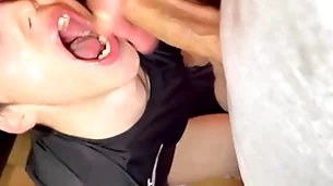 Jeune fan bien chaud! vidéo intégrale sur ma chaîne xvideos.red, abonnement ou achat candidly
