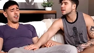 Straight guy needs gay roommate's help