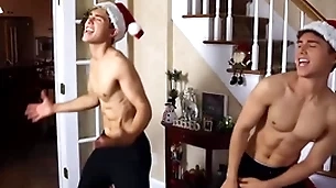 Coyle twins - so frikkin sexy!