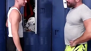 Play nephew fucking his own Play uncle readily obtainable the gym - outlaw