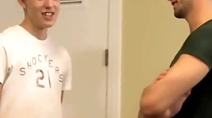 Sportsman gives some spot on target anal to young twink at hand his car disloyal to