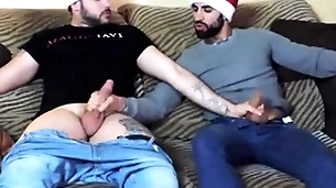 Straight friends getting hot for christmas - magic javi & zeus ray