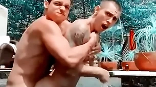 Hot se follan a max avila en la piscina