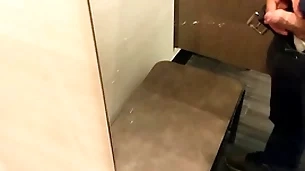 Letting out pressure in dramatize expunge fitting room