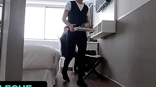 Latinleche - bored workaholic jonas matt gets surprised off out of one's mind hot latino bellboy in his hotel parade-ground