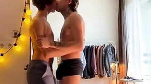 Two twinkies fuck the briny deep against the wall and cum profusely