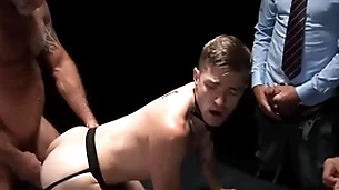 Tom gets intimated apart from 4 business men