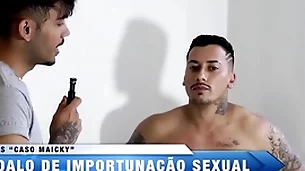 O jogador bateu um bolão no meu rabo