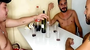 Cu de bêbadø delighted não tem dono - ménage com amigos e dupla penetração (guilhermedott)