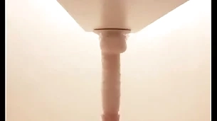 Dildo makes me cum