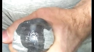 Cum in leggings! i masturbate my dick and sperm seeps through gray leggings! close-up
